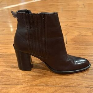 Chic Brown Leather Heeled Boots